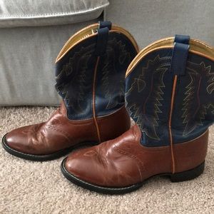 Moving sale: Tony Lama cowboy boots